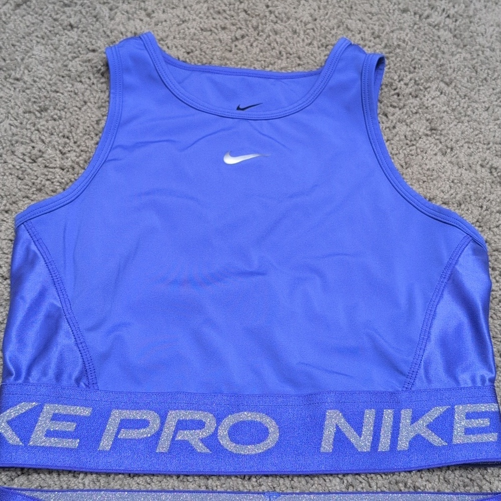 Nike Pro Mid Rise Shine Sports Bra And Shorts Set XS Top Small Bottoms - Picture 4 of 13